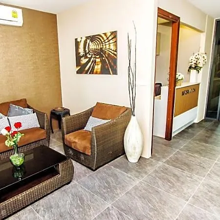 B2 Mountain Pano Hotel
